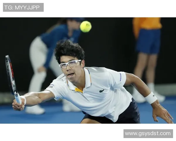 重庆网球队的比赛经验揭秘：网球巨献背后的故事与成长之路